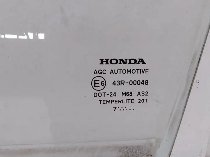 Honda Civic (2006 - 2011) Стекло задней двери — фото 2