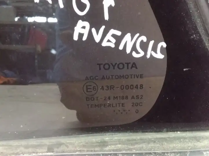 Toyota Avensis T270 (2009 - 2012) Форточка двери — фото 3