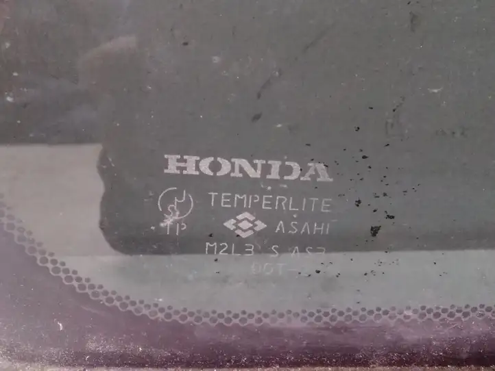 Honda Stream (2000 - 2003) Заднее боковое стекло — фото 7