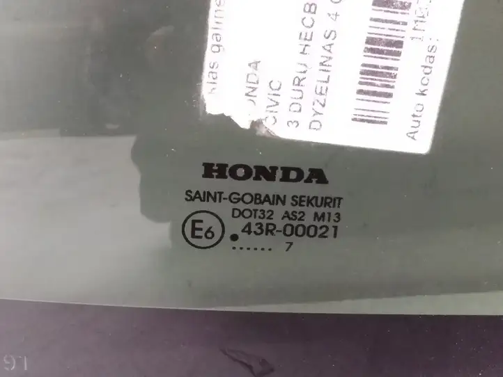 Honda Civic (2006 - 2011) Заднее боковое стекло — фото 4