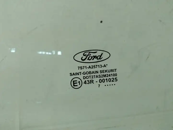 Ford Mondeo MK IV (2007 - 2014) Стекло задней двери — фото 2