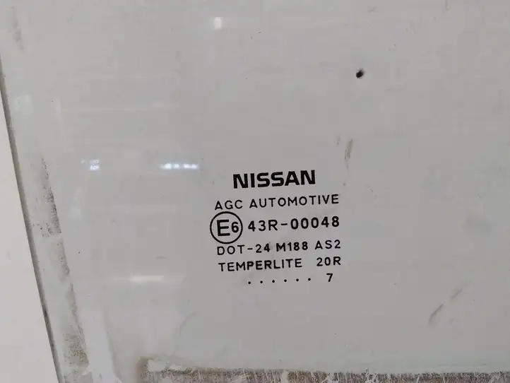 Nissan Qashqai (2006 - 2010) Стекло задней двери — фото 2