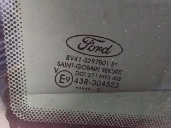 Ford Kuga I (2008 - 2012) Заднее боковое стекло — фото 6