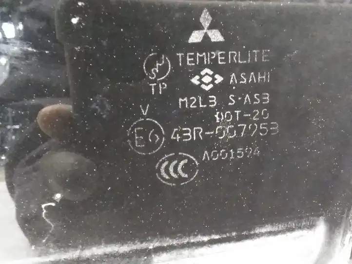 Mitsubishi Outlander (2001 - 2007) Стекло задней двери — фото 2