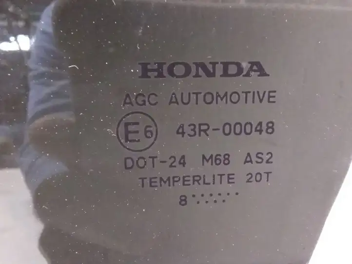 Honda Civic (2006 - 2011) Стекло задней двери — фото 2