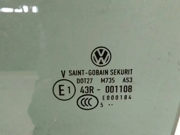Volkswagen Tiguan (2011 - 2016) Стекло задней двери — фото 2