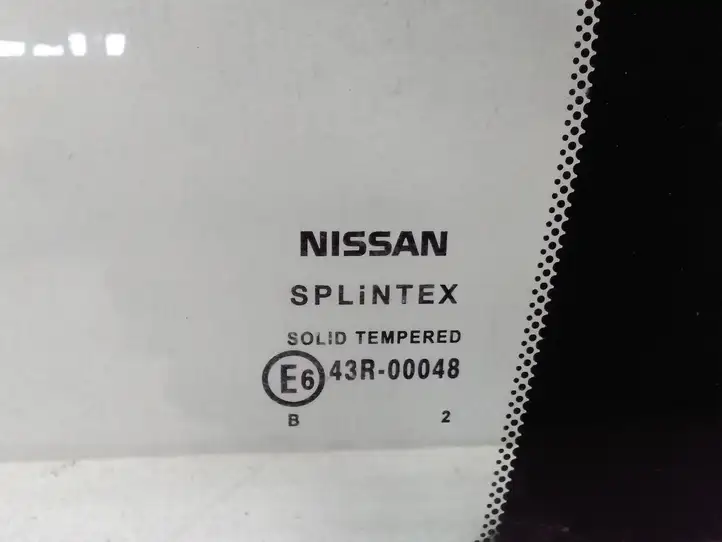 Nissan Primera (2001 - 2008) Форточка двери — фото 2