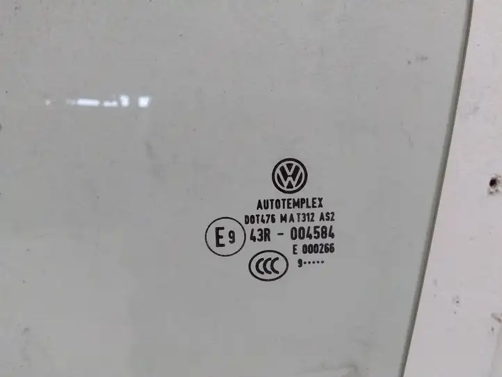Volkswagen Jetta V (2005 - 2010) Стекло задней двери — фото 2