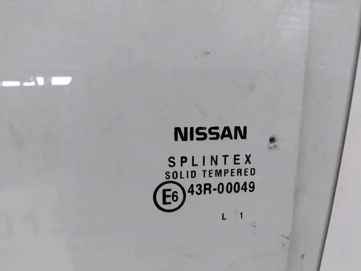 Nissan Primera (2001 - 2008) Стекло задней двери — фото 2