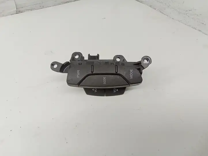 Chevrolet Captiva (2006 - 2011) 96628528 Кнопки на рулевом колесе — фото 1