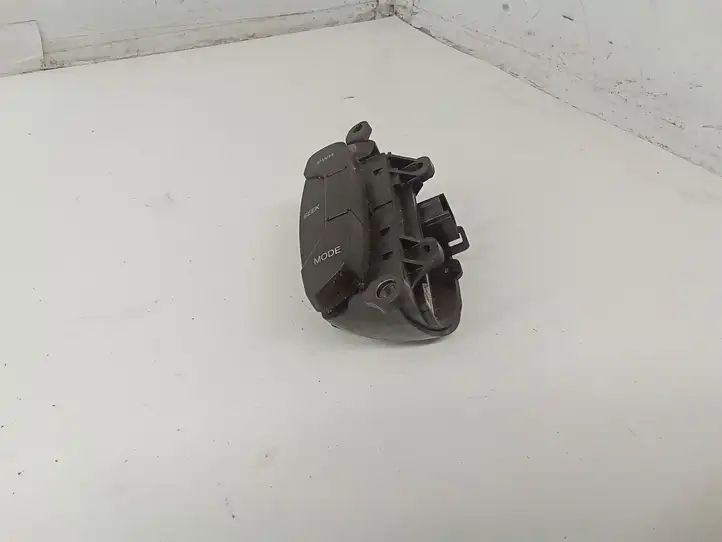 Chevrolet Captiva (2006 - 2011) 96628528 Кнопки на рулевом колесе — фото 3