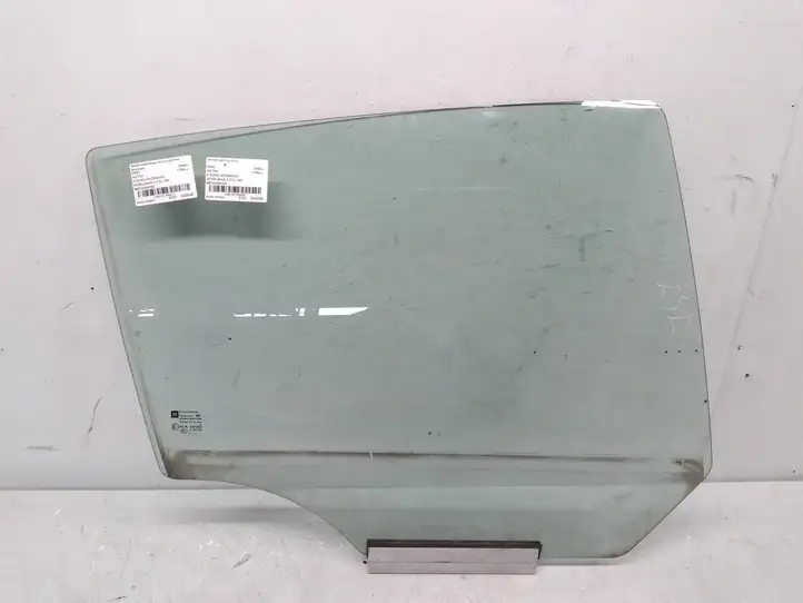 Opel Astra (2004 - 2009)   Основное стекло задних дверей