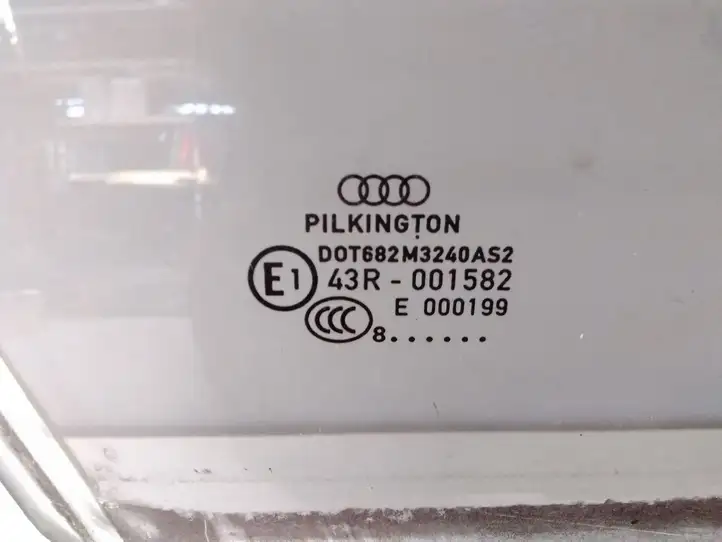 Audi A4 S4 B8 8K (2007 - 2011) Стекло передней двери — фото 2