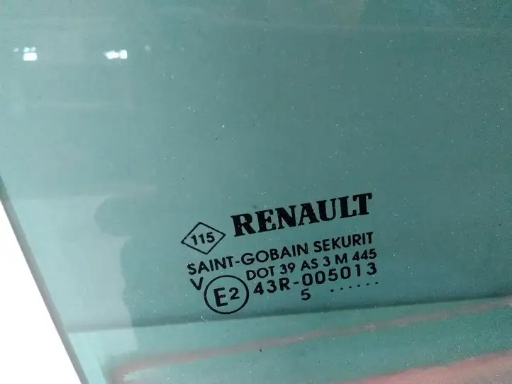 Renault Espace - Grand espace IV (2004 - 2014) Стекло задней двери — фото 2