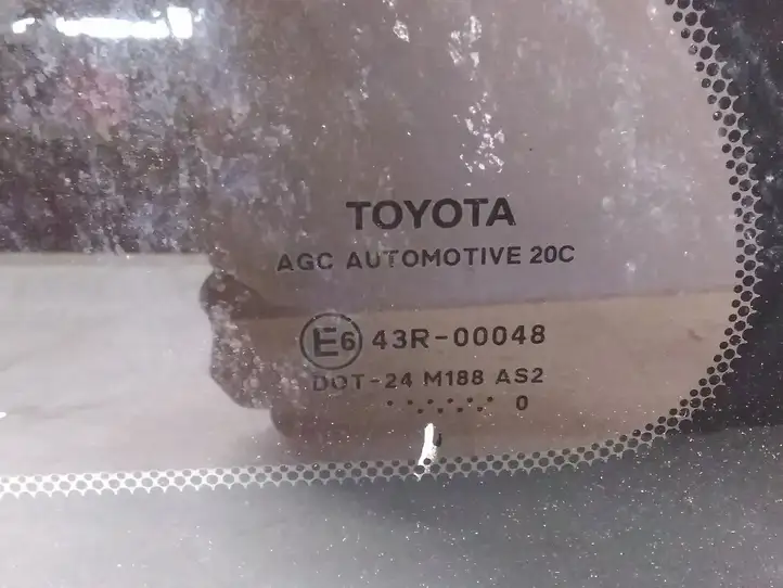 Toyota Avensis T270 (2009 - 2012) Заднее боковое стекло — фото 3