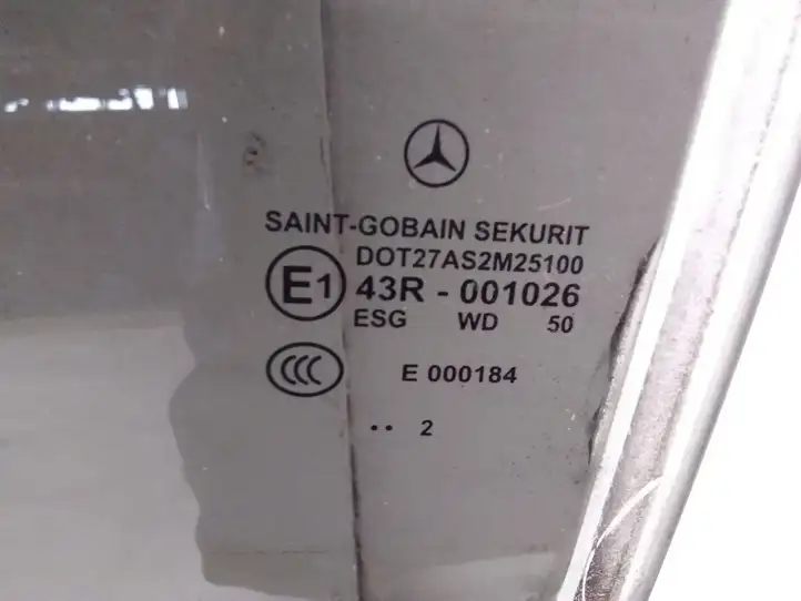 Mercedes-Benz CLS C218,X218 (2011 - 2017) Стекло задней двери — фото 2