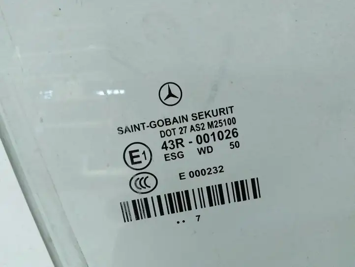 Mercedes-Benz CLS C219 (2003 - 2011) Стекло задней двери — фото 2