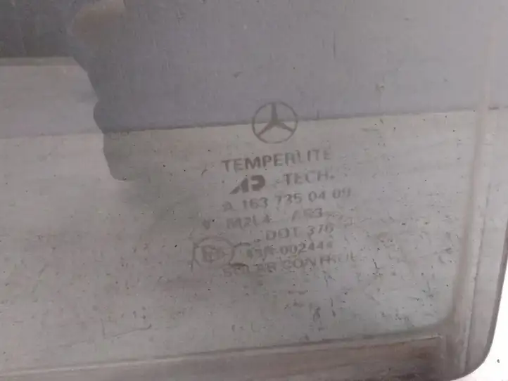 Mercedes-Benz ML W163 (1997 - 2005) Форточка двери — фото 2