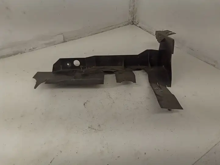 Skoda Octavia Mk2 (1Z) (2004 - 2013)  1Z0121284B Устройство (устройства) для отвода воздуха