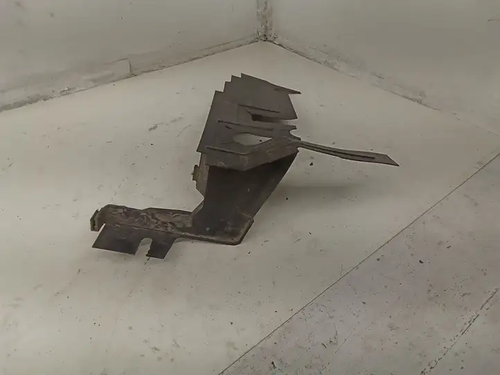 Skoda Octavia Mk2 (1Z) (2004 - 2013)  1Z0121284B Устройство (устройства) для отвода воздуха