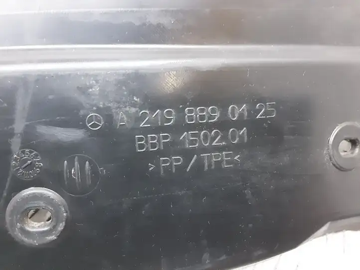 Mercedes-Benz CLS C219 (2003 - 2011) A2198890125 Накладка крыла — фото 2