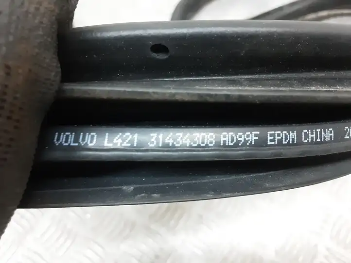 Volvo S60 (2013 - 2018) 31434308 Уплотнитель задней двери — фото 2