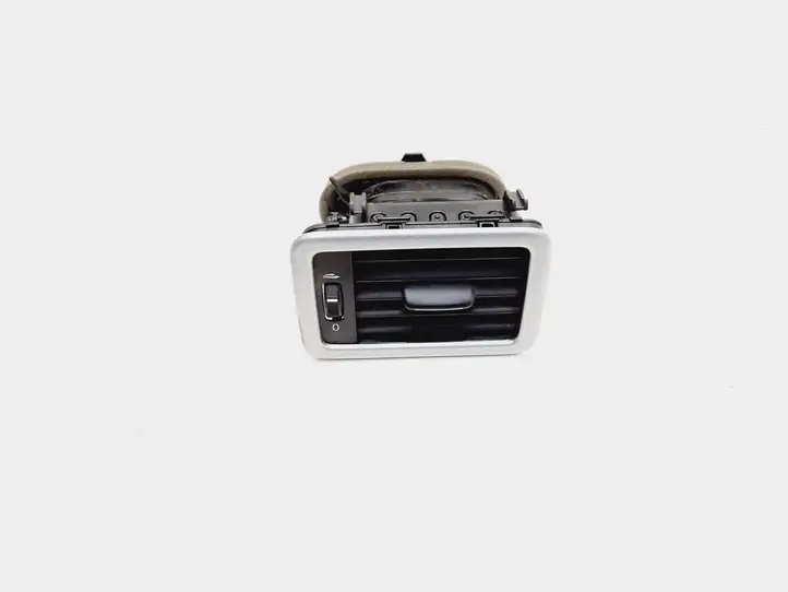 Volvo V70 (2007 - 2013) 30755183 Боковой воздушный дефлектор — фото 1