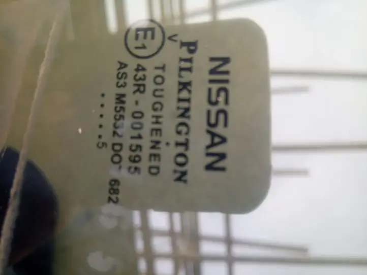 Nissan Leaf I (ZE0) (2010 - 2017) Стекло задней двери — фото 2