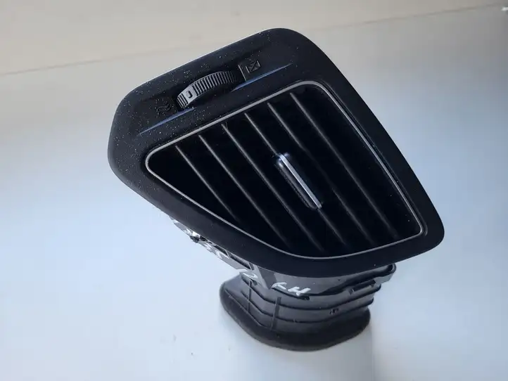 Hyundai ix35 (2009 - 2013) Боковой воздушный дефлектор — фото 1