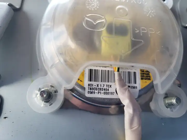 Mazda 6 (2012 - 2015) Подушка безопасности пассажира — фото 2