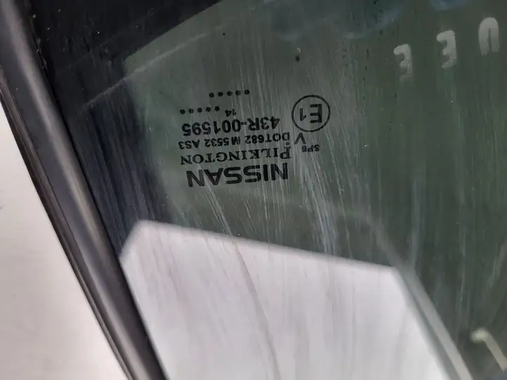 Nissan Leaf I (ZE0) (2010 - 2017) Форточка двери — фото 4