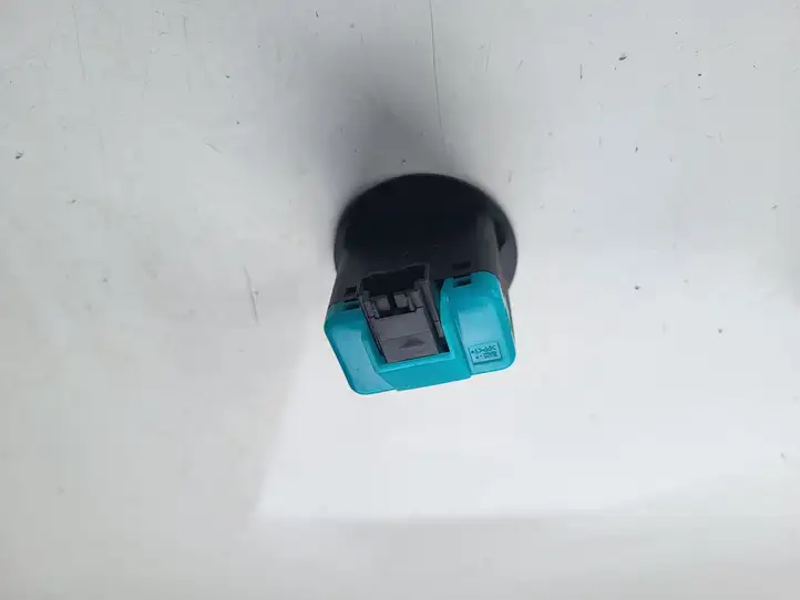 Kia Xceed (2019 - 2022) Включатель надувной подушки для пассажира — фото 4