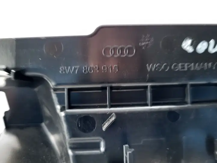 Audi A5 (2016 - ) Прочие детали салона — фото 3