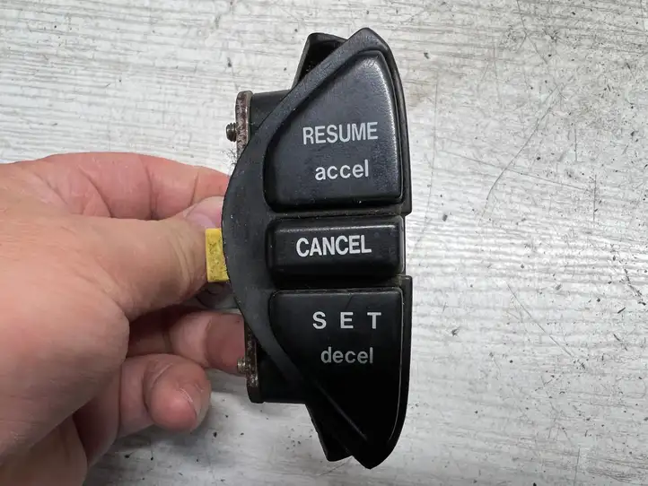 Honda Accord (1999 - 2002) 6014795 Кнопки на рулевом колесе — фото 1