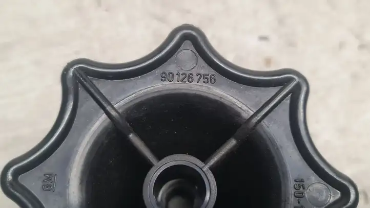 Opel Astra H (2004 - 2009) 90126756 Болт крепления запасного колеса — фото 3
