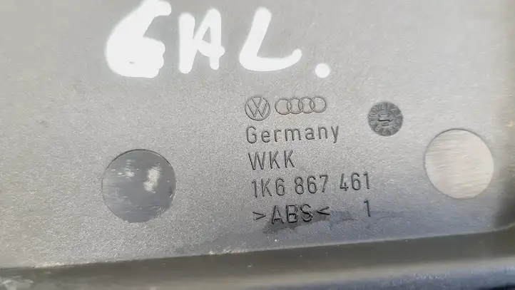 Volkswagen Golf V (2003 - 2009) 1K6867461 Прочая отделка багажника — фото 3