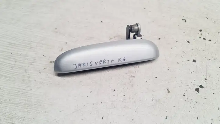 Toyota Yaris Verso (1999 - 2005) Наружная ручка задней двери — фото 1