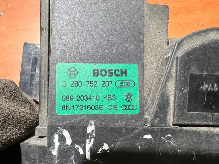Volkswagen Polo III 6N 6N2 6NF (1994 - 2001) 6N1721503E Педаль акселератора — фото 2