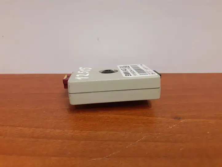 BMW X5 E70 (2006 - 2013) 21367510 Усилитель антенны — фото 1