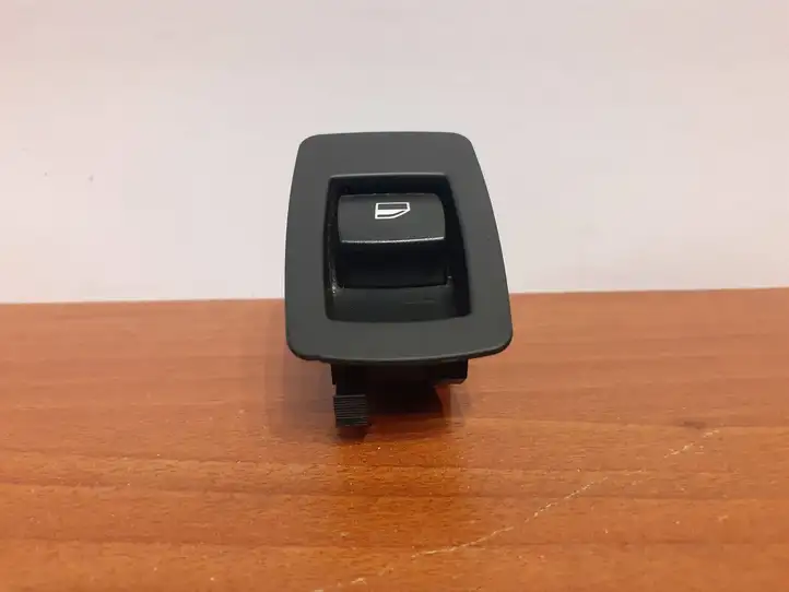 BMW X5 E70 (2006 - 2013) 6945874 Кнопка стеклоподъемников — фото 9