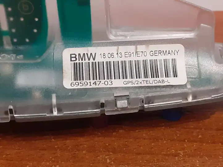 BMW X5 E70 (2006 - 2013) 6959147 GPS антенна — фото 2