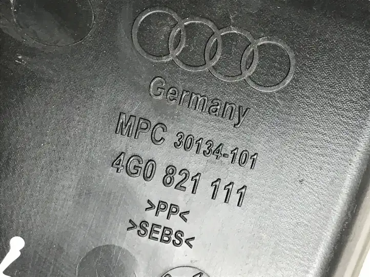 Audi A6 C7 (2011 - 2014) 4G0821111 Накладка крыла — фото 4