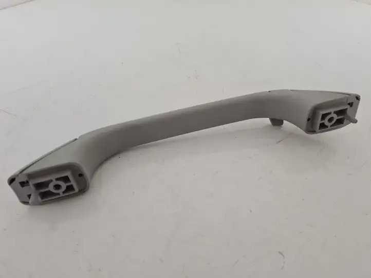 BMW 3 E46 (1998 - 2005) Потолочная ручка задняя — фото 2