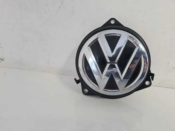 Volkswagen Golf VII (2013 - 2019) 5G9827469D Ручка крышки багажника — фото 2