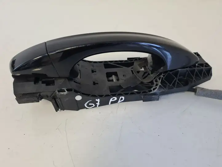 Volkswagen Golf VII (2013 - 2019) 5N0837017E Наружная ручка двери — фото 2