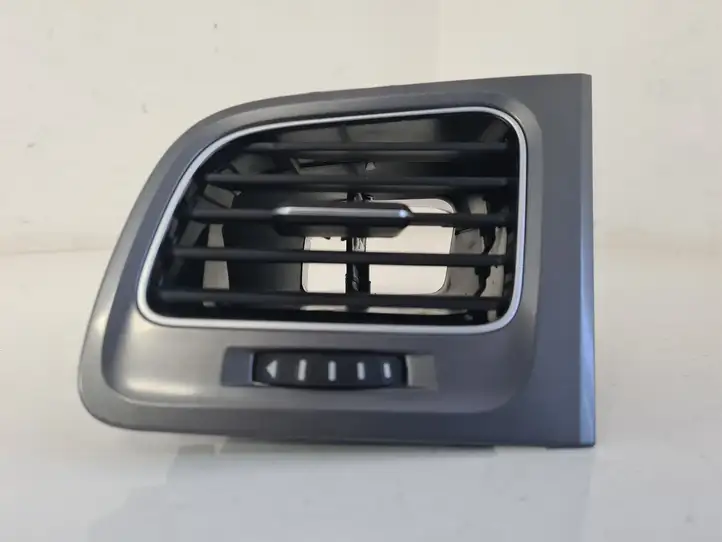 Volkswagen Golf VII (2013 - 2019) 5G1819703 Боковой воздушный дефлектор — фото 1