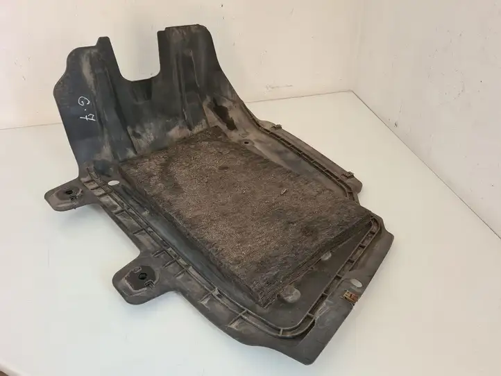 Volkswagen Golf VII (2013 - 2019) 5G9825205 Защита днища задней части — фото 3