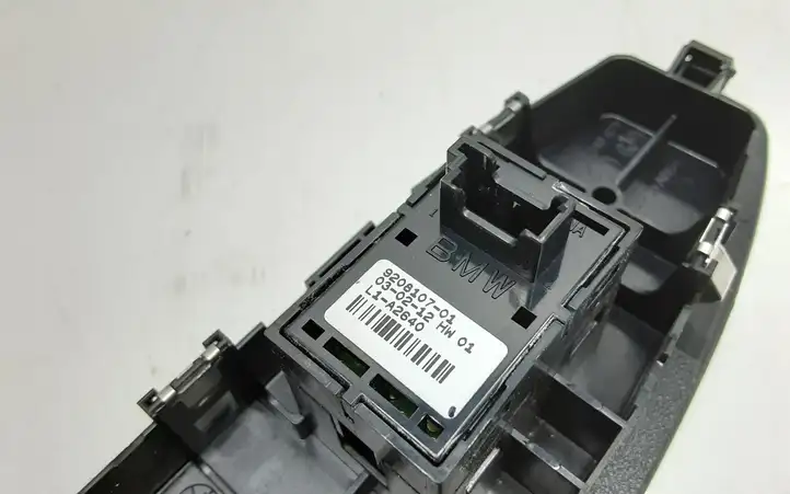 BMW 3 F30 F35 F31 (2012 - 2018) 9208107 Блок кнопок стеклоподъемников — фото 3