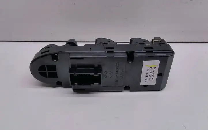 BMW X5 E70 (2006 - 2013) 9122121 Кнопка стеклоподъемников — фото 2