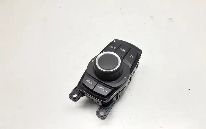 BMW 1 F20 F21 (2011 - 2019) 9261704 Контроллер мультимедийной системы — фото 1